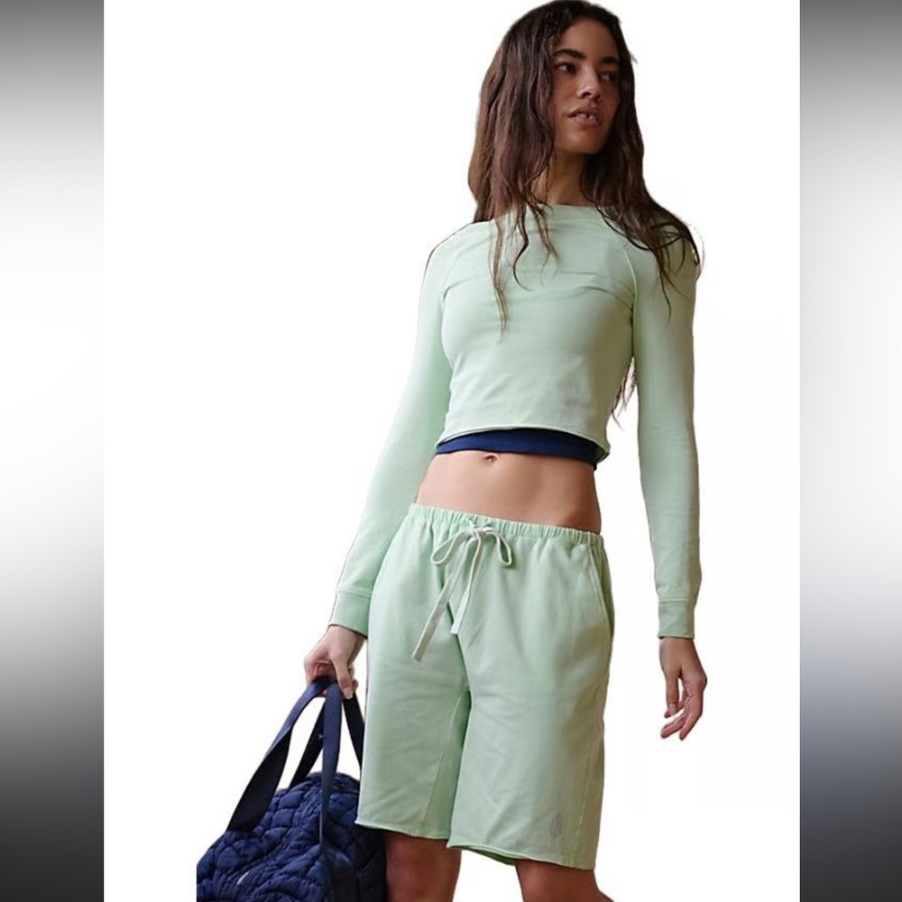 NWOT FREE PEOPLE Movement Hot Shot Easy Set